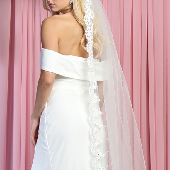 Wedding dress. Off the shoulder new fitted sheath long bridal gown - Picture 6 of 7